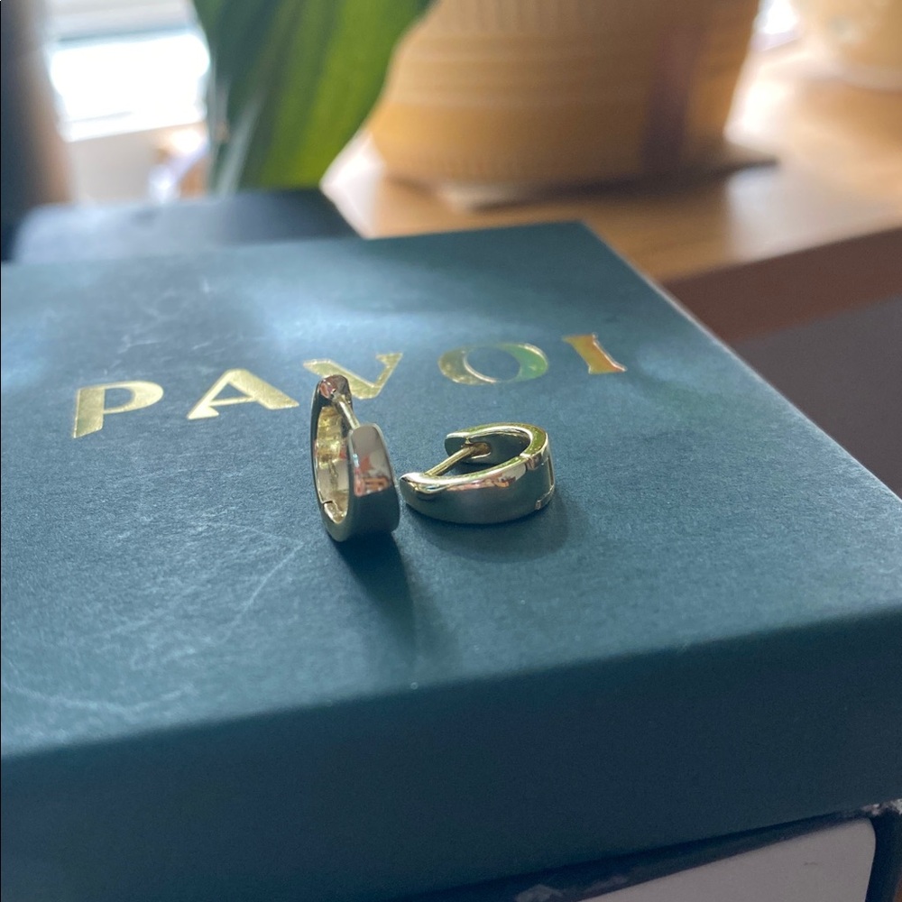 Pavoi huggie earrings